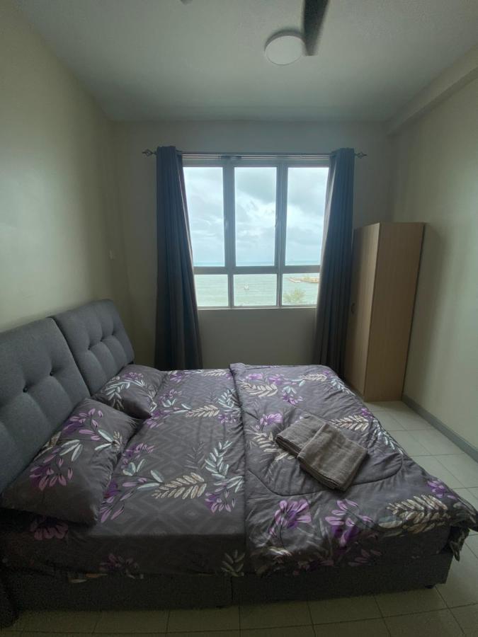 Orked Vanda, 3 Bedroom Apartment, Seaview Netflixwifiyoutube クアラ・トレンガヌ エクステリア 写真