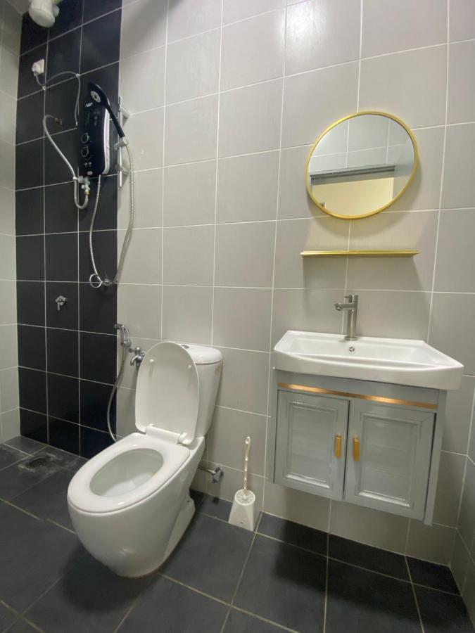 Orked Vanda, 3 Bedroom Apartment, Seaview Netflixwifiyoutube クアラ・トレンガヌ エクステリア 写真