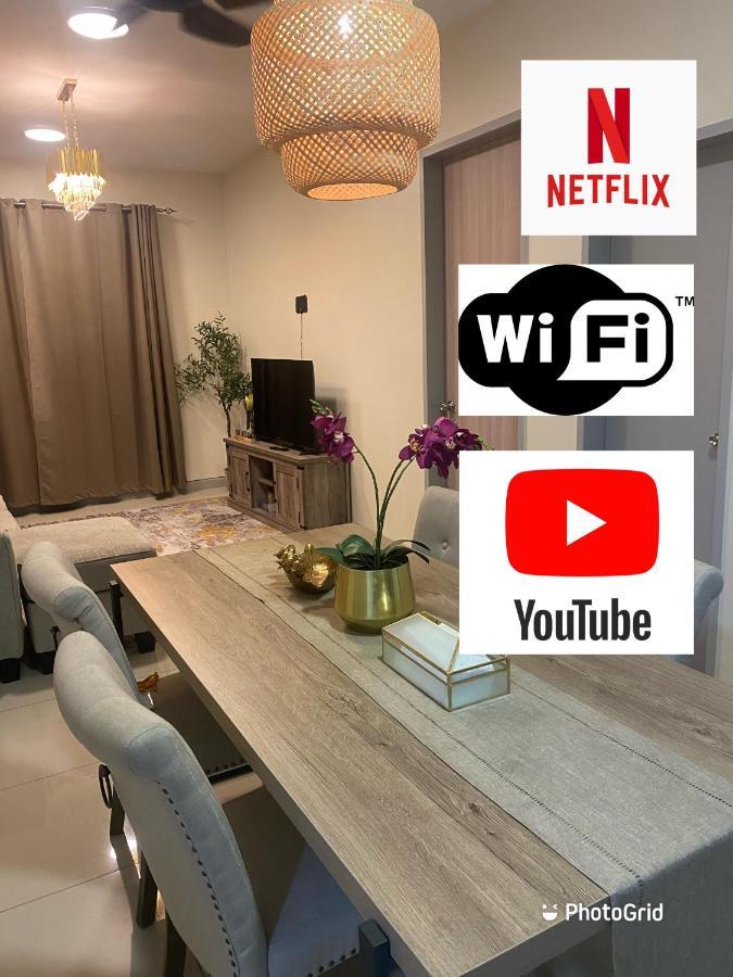 Orked Vanda, 3 Bedroom Apartment, Seaview Netflixwifiyoutube クアラ・トレンガヌ エクステリア 写真